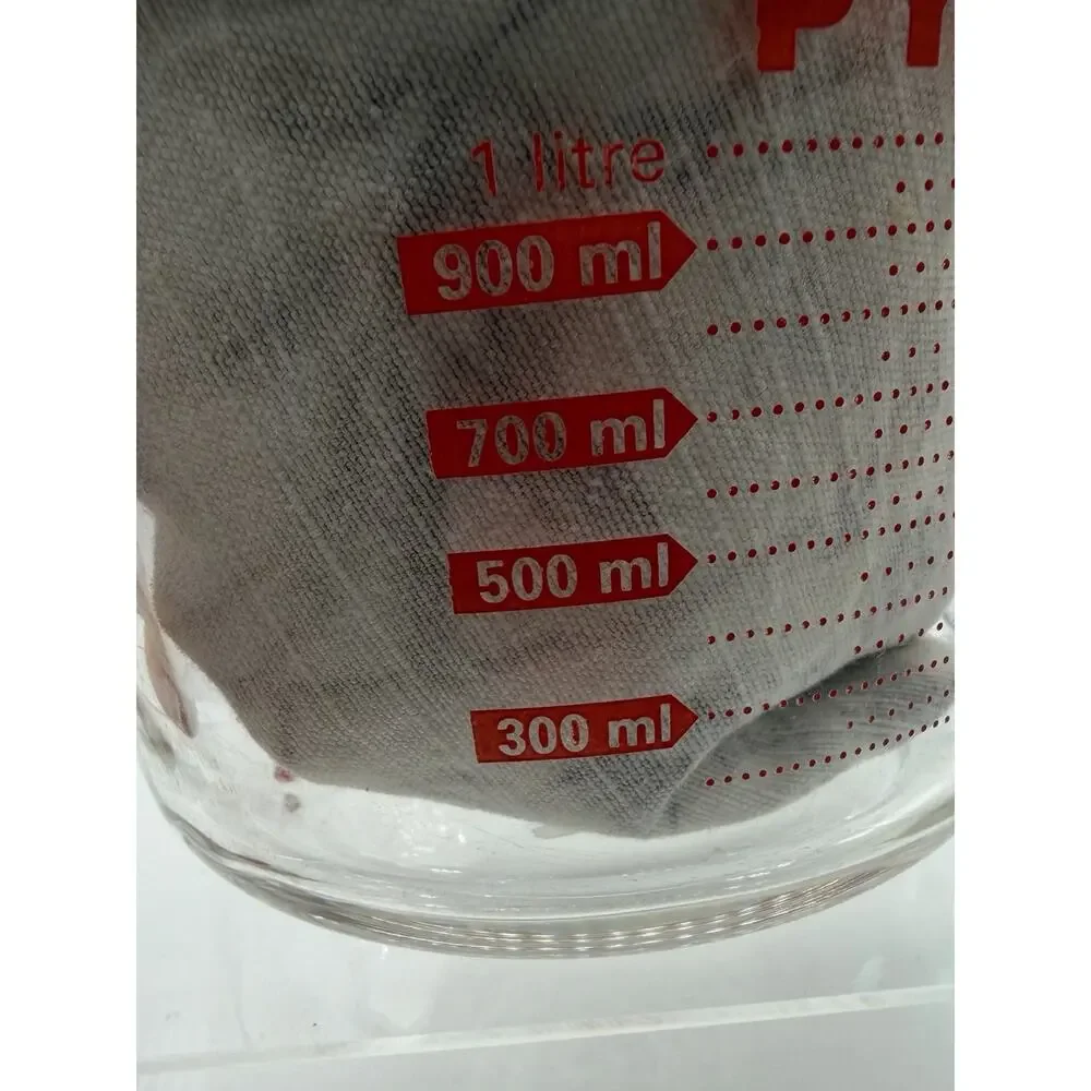 Vintage Pyrex Measuring Cup 1000 ml 4 Cup Red Made in USA